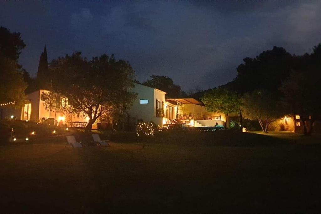 Les Prairies De Fenestrelle Spa & Piscine Au Calme Aubagne Exteriör bild