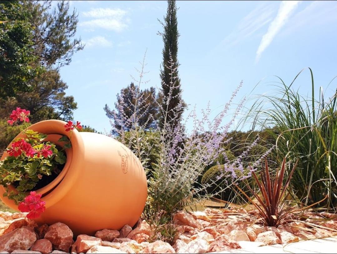 Les Prairies De Fenestrelle Spa & Piscine Au Calme Aubagne Exteriör bild