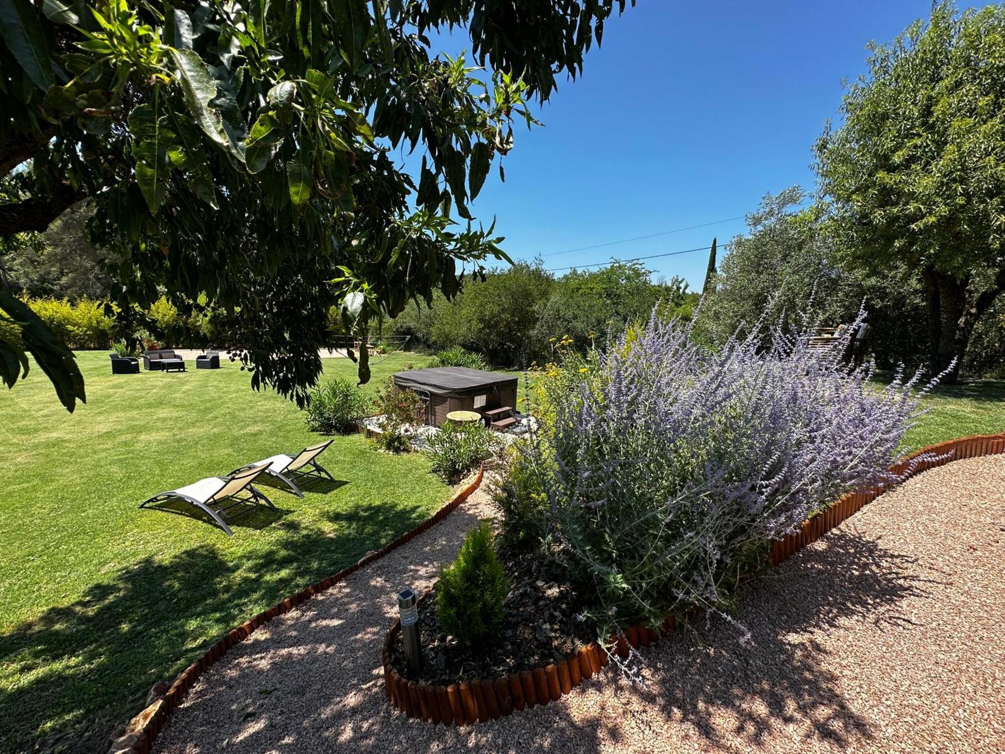 Les Prairies De Fenestrelle Spa & Piscine Au Calme Aubagne Exteriör bild