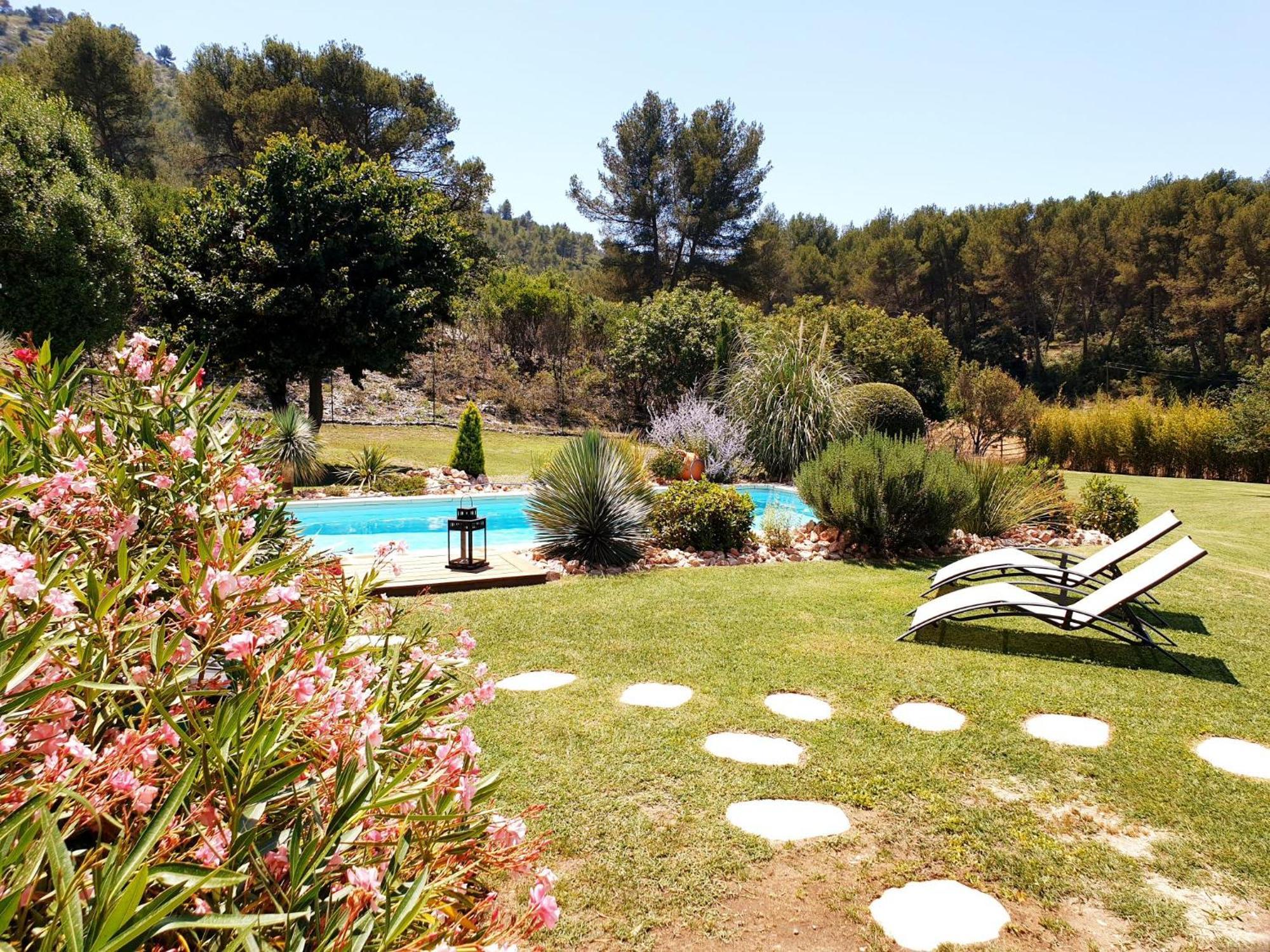 Les Prairies De Fenestrelle Spa & Piscine Au Calme Aubagne Exteriör bild